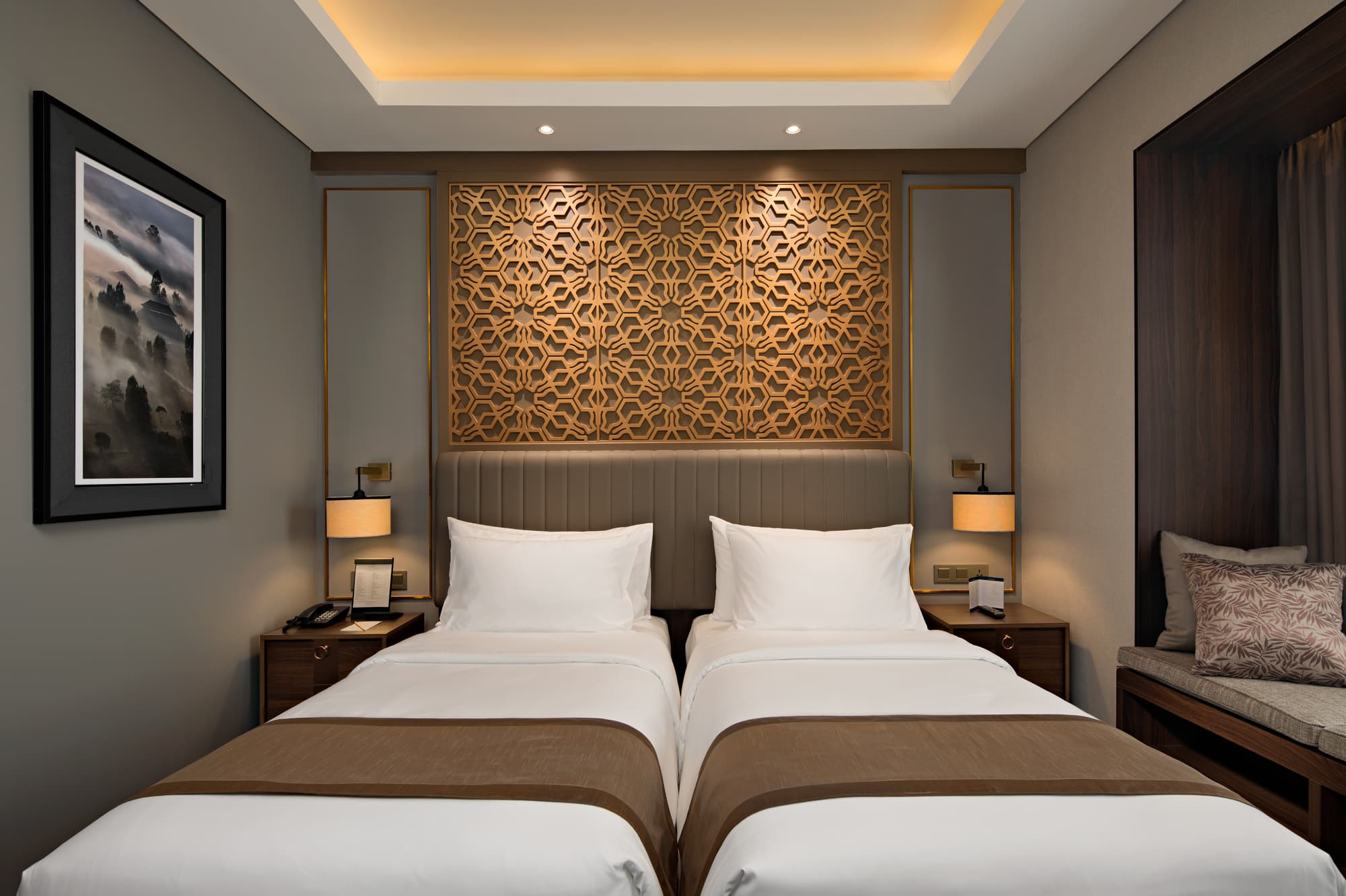 Atmosphere of the Sutasoma Deluxe Room